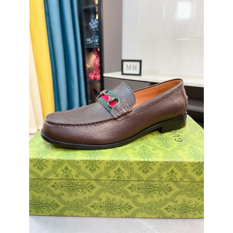 G*u*i leather shoes